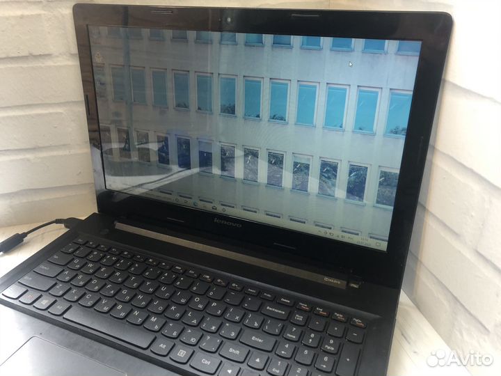 Шустрый ноутбук Lenovo 8gb/SSD/intel