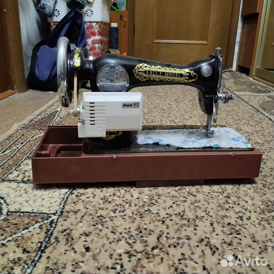 Швейная машина с электроприводом Подольск