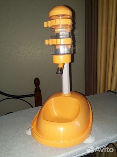 Автоматическая поилка для кошек и собак