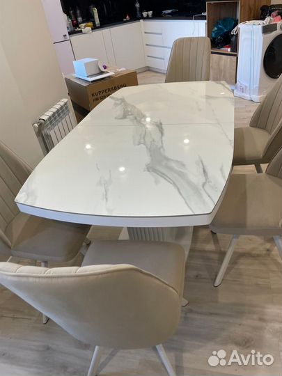 Стол из керамогранита