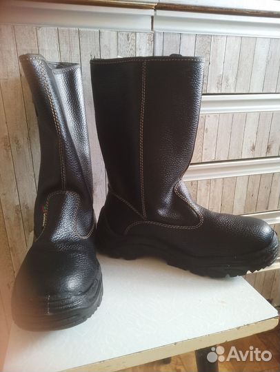 Сапоги мужские зимние 42 размер