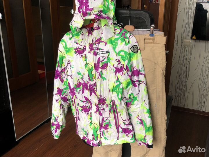 Горнолыжный комплект женский размер 42-44