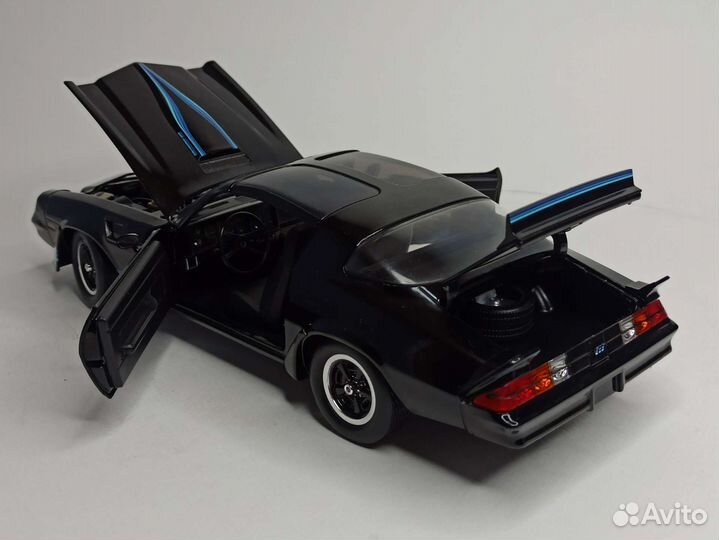 Chevrolet Camaro Z28 1981 Greenlight 1:18