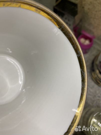 Кружка бирюзового цвета с золочёным декором лфз