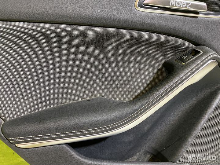 Обшивка двери задней левой Mercedes 17673033003