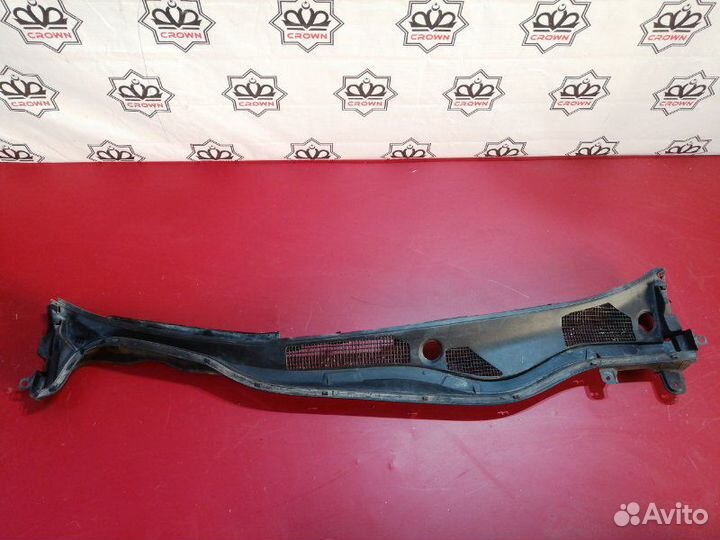 Решетка стеклоочистителя\Жабо Lexus Ls