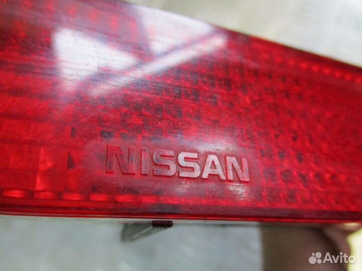Фонарь задний стоп-сигнал Nissan X-Trail T30 2002г