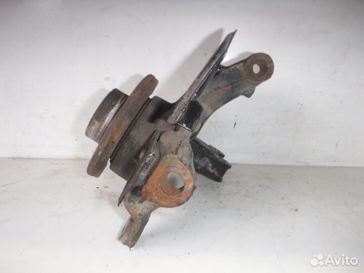 Кулак поворотный передний левый Renault Fluence