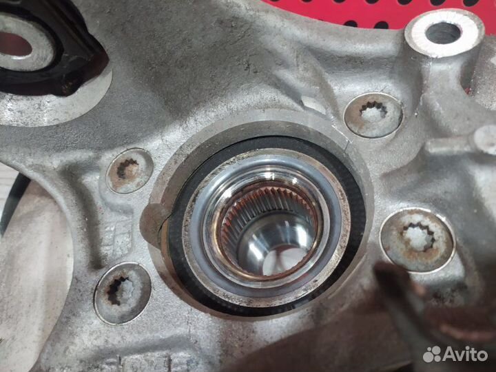 Кулак задний правый Porsche Macan 95B 2019