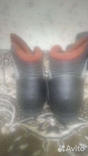 Лыжные ботинки