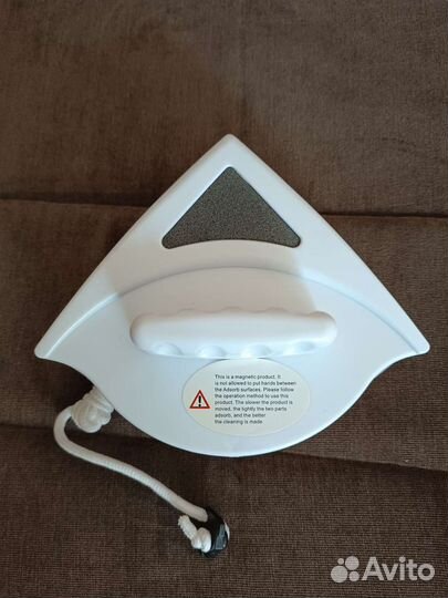 Магнитная щётка для мытья окон