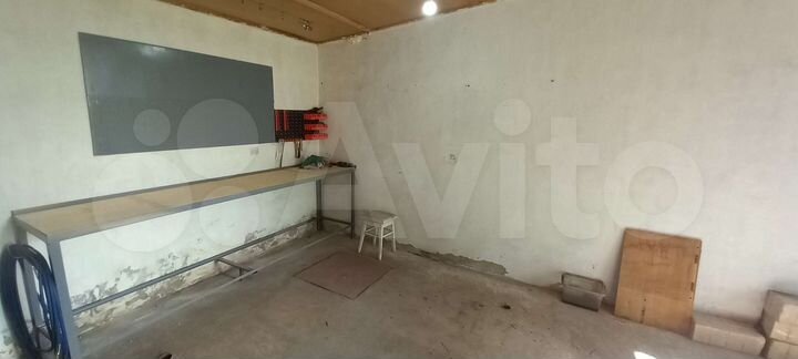 Гараж, > 30 м²