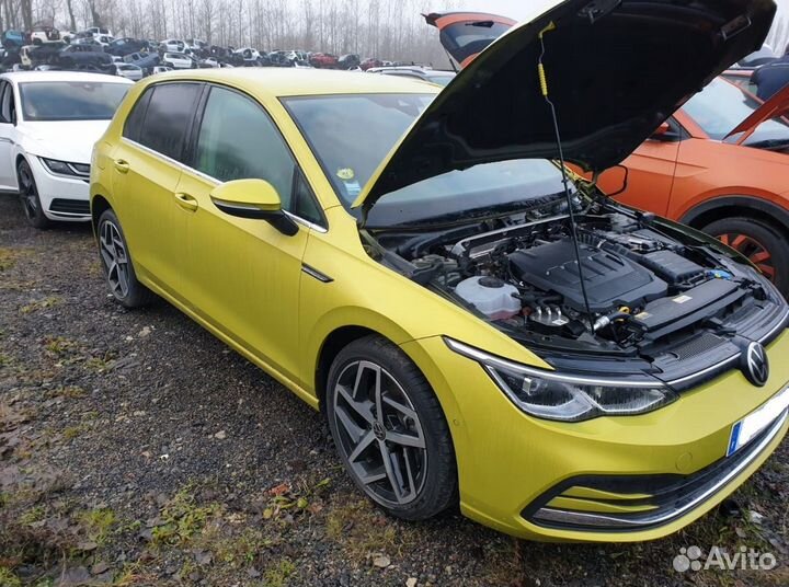 VW Golf viii 2021 г по запчастям