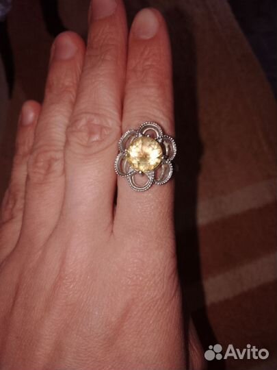 Серебряное кольцо с цитрином