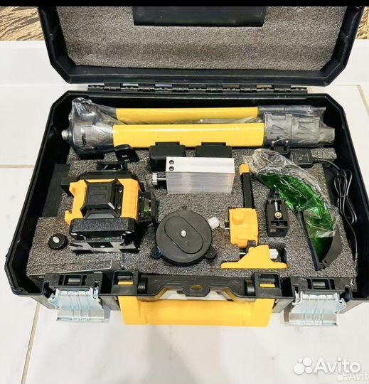 Лазерный уровень dewalt