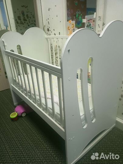 Детская кровать с матрасом