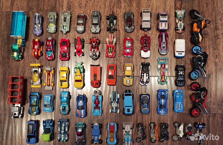 Hot wheels машинки