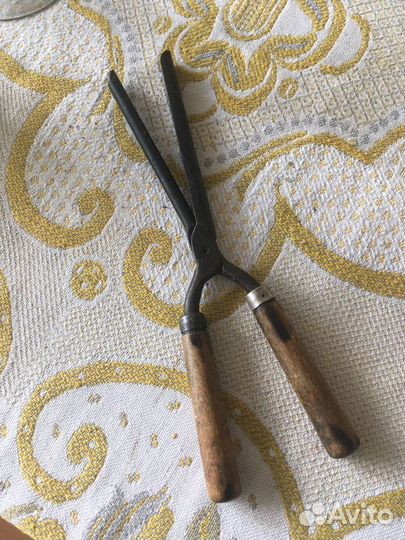 Щипцы для завивки волос старинные