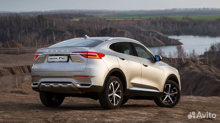 Водитель в таксопарк на своей машине