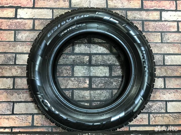 Pirelli Ice Zero 215/60 R16 99T