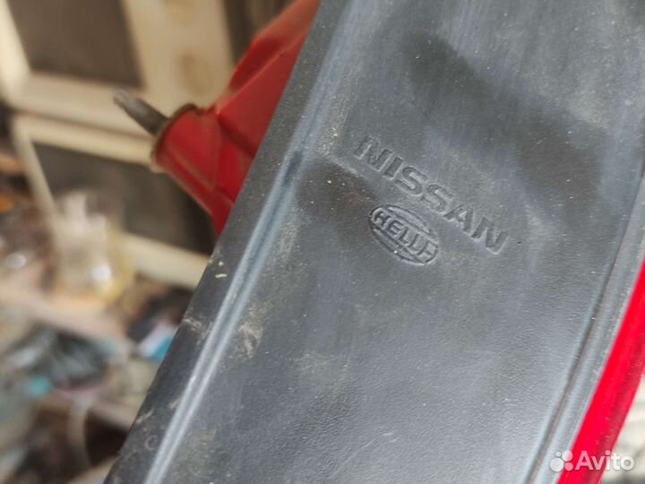 Задние фонари на nissan Tiida