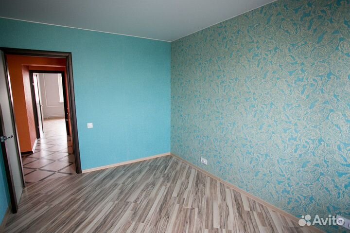 Шпаклевка стен. Поклейка обоев. Покраска стен