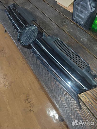 Решетка радиатора Volkswagen Golf 6