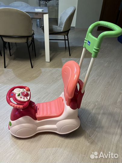 Детская машинка chicco