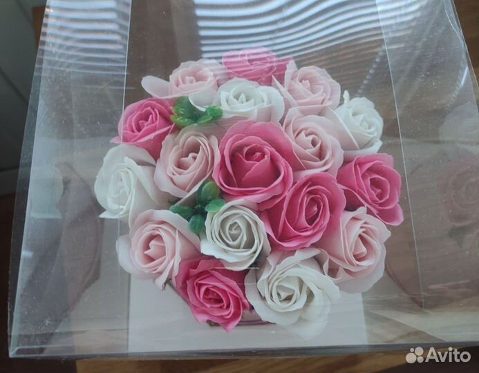Букет из мыльных роз в коробке