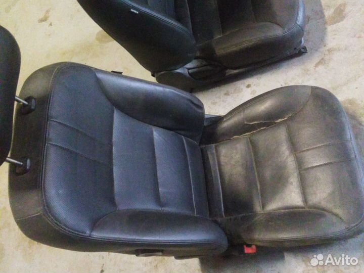 Передний ряд сидений geely emgrand ec7