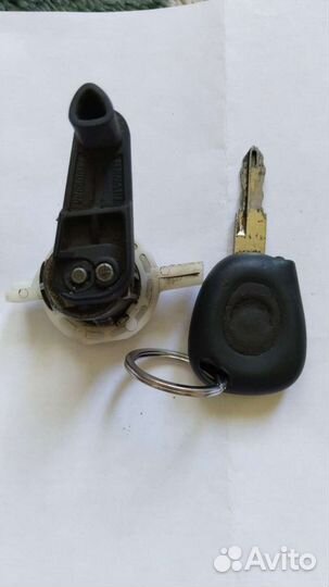 Личинка замка двери