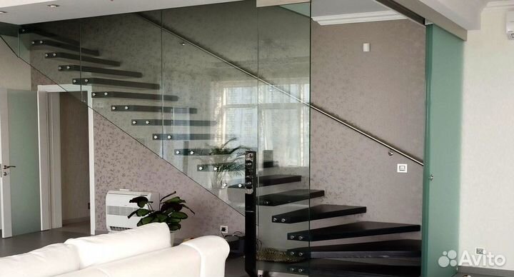 Стеклянные ограждения для лестницы