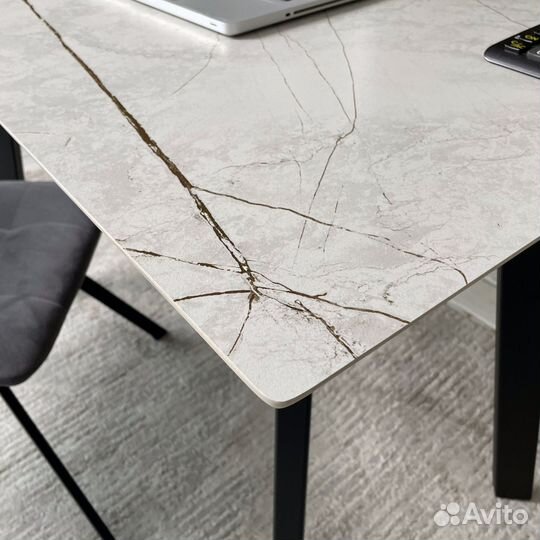 Компьютерный стол Ник. Керамогранит мрамор светлый