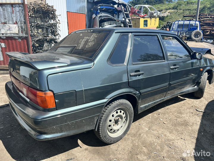 В разборке ваз 2115