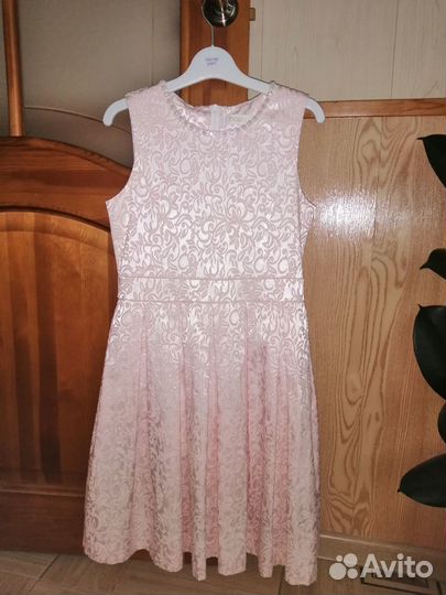 Нарядное платье