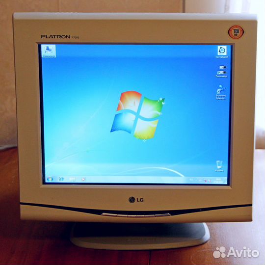 Монитор для компьютера LG flatron F700B