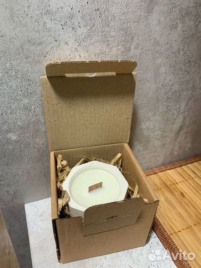 Свеча в подсвечнике