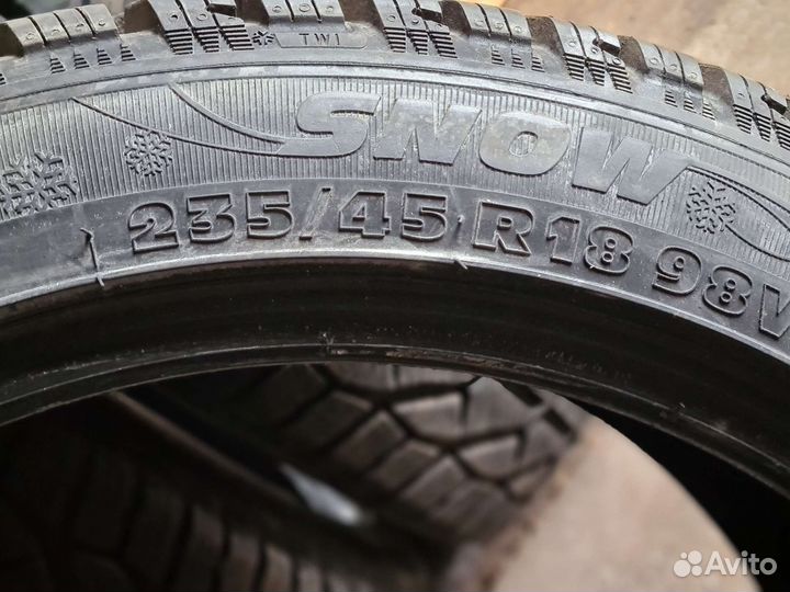 Kormoran RunPro 235/45 R18