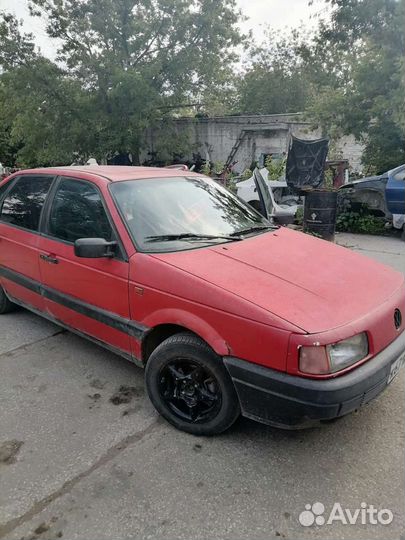 Пассат Б3 автомобиль в разбор по запчастям