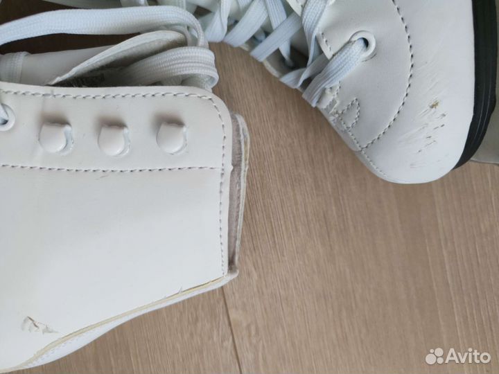 Коньки фигурные 35рр