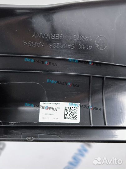 Накладка внутренняя на порог задняя правая BMW i5