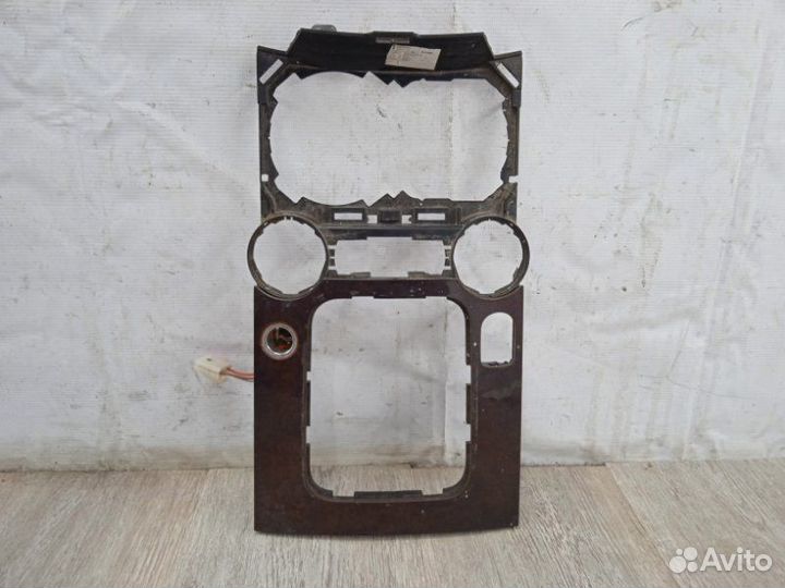 Накладка центральной консоли Volkswagen Touareg