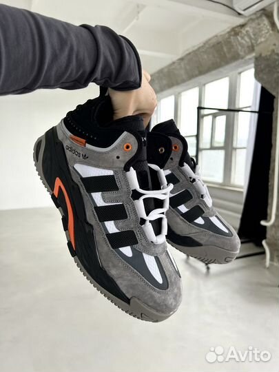 Кроссовки adidas niteball зимние с мехом