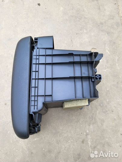 Подлокотник Mazda 6 GG