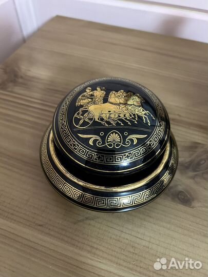 Ваза греческая