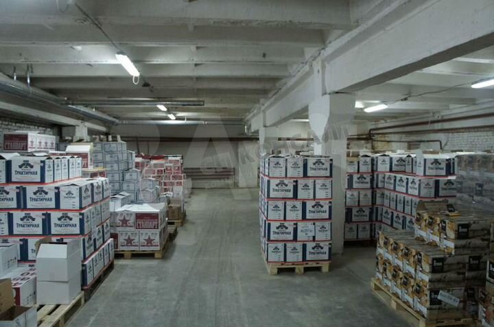 Производственное помещение, 900 м²