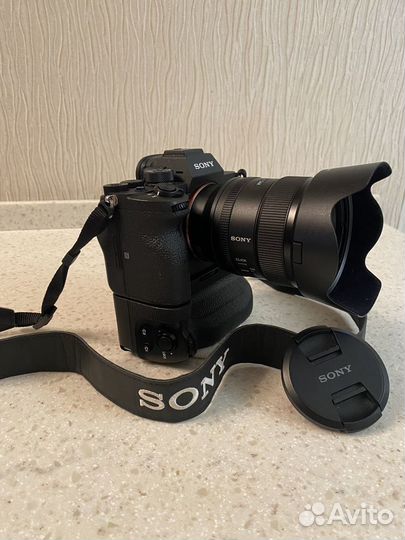 Зерк. фотоаппарат Sony A7R body,объектив и тд