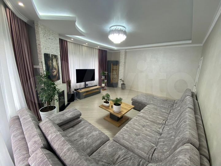 3-к. квартира, 95 м², 4/5 эт.