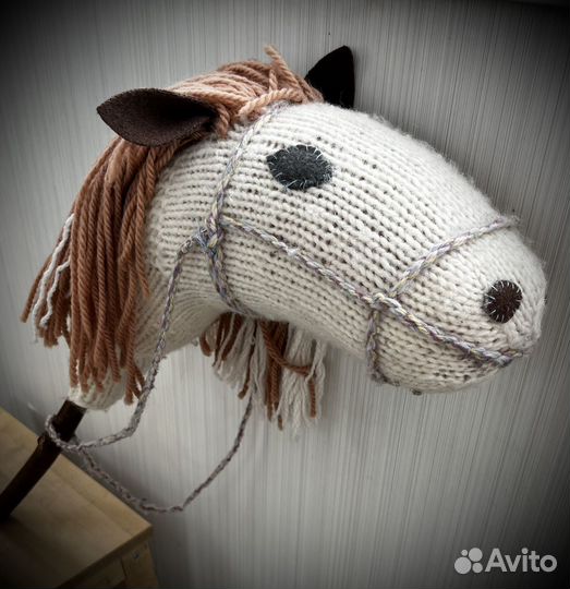 Лошадка на палке хоббихорс