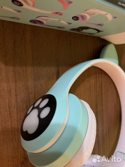 Наушники с ушами беспроводные